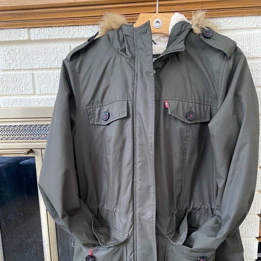 Levi Olive Green Winter Jacket with Hood SZ M
